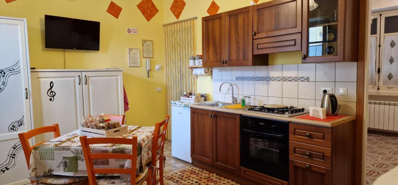 Casa soggiorno il Quetzales Valenza Esterno foto
